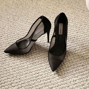 Steve Madden Fishnet Pumps